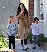 Megan_Fox_-_Out_in_Calabasas_with_her_kids_02232019-01.jpg