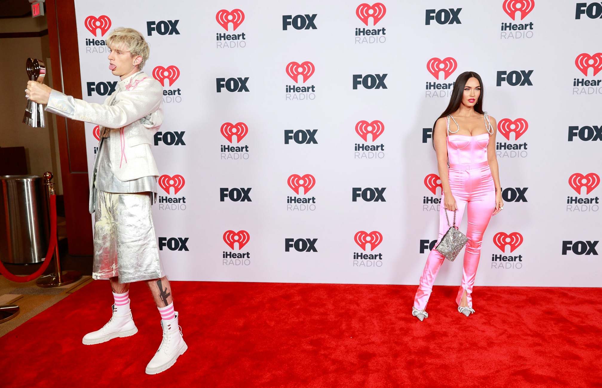 2021_iHeartRadio_Music_Awards_07.jpg