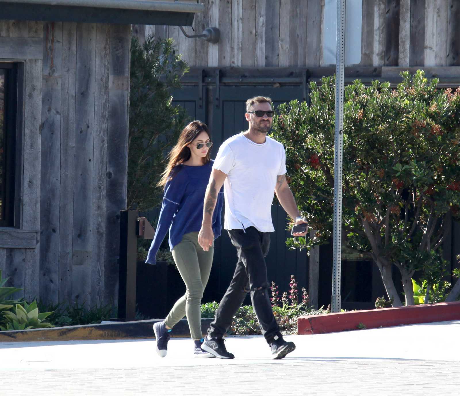 In_Malibu_on_November_11-06.jpg