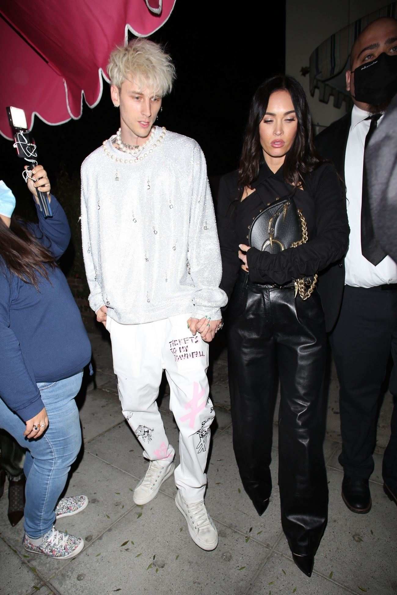Machine_Gun_Kelly___Megan_Fox_-_are_out_for_dinner_in_Los_Angeles2C_California__04202021_02.jpg