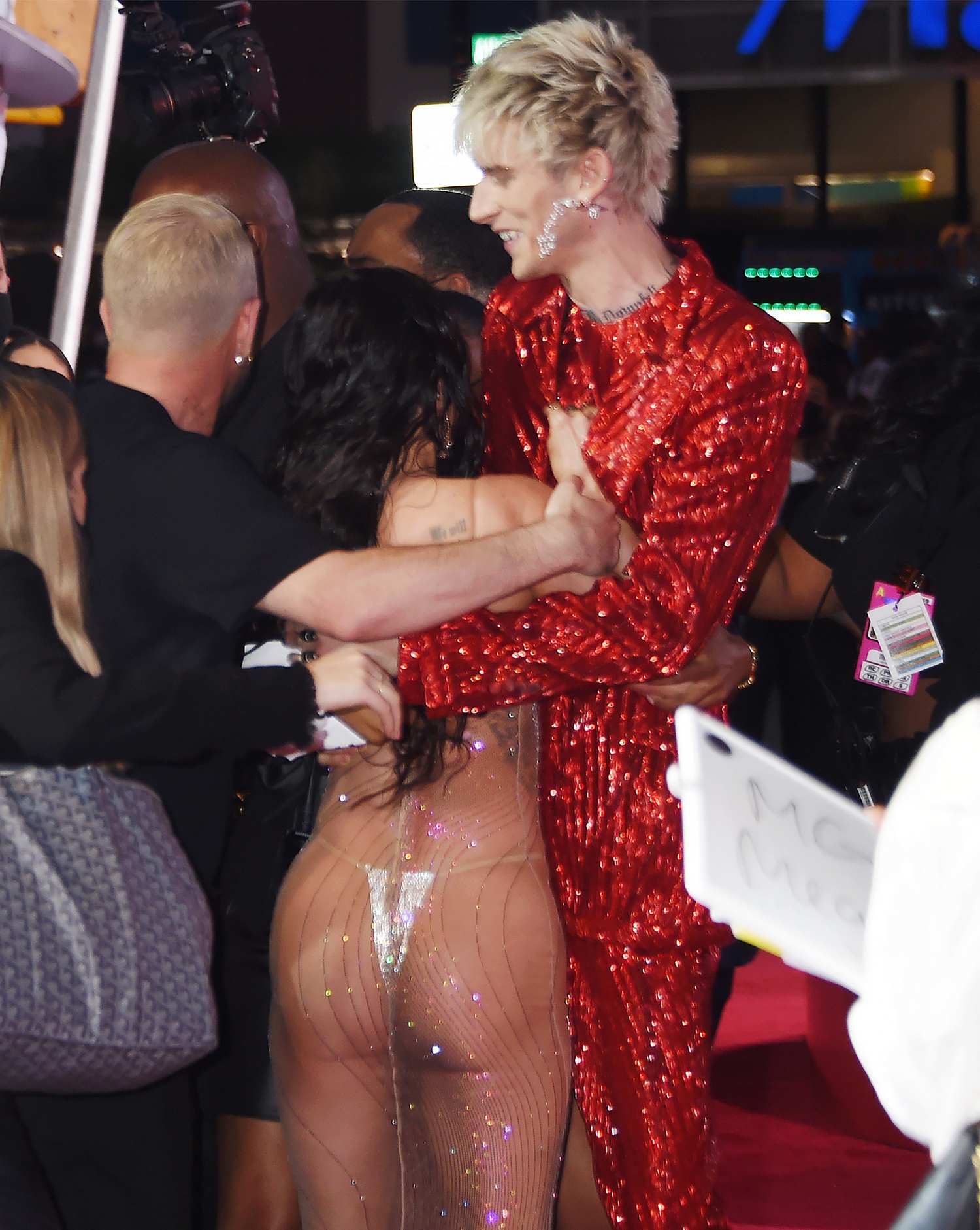 Megan_Fox_-_2021_MTV_Video_music_Awards_in_Brooklyn2C_New_York_September_122C_2021_00034.jpg