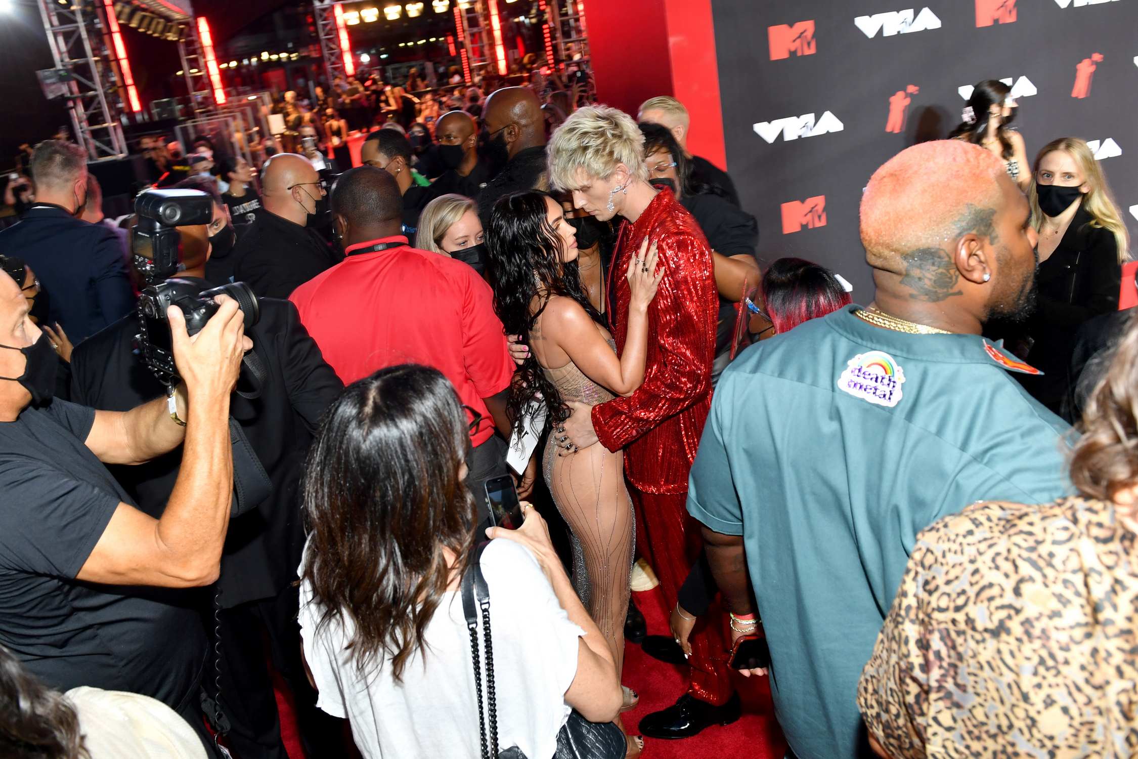 Megan_Fox_-_2021_MTV_Video_music_Awards_in_Brooklyn2C_New_York_September_122C_2021_00065.jpg