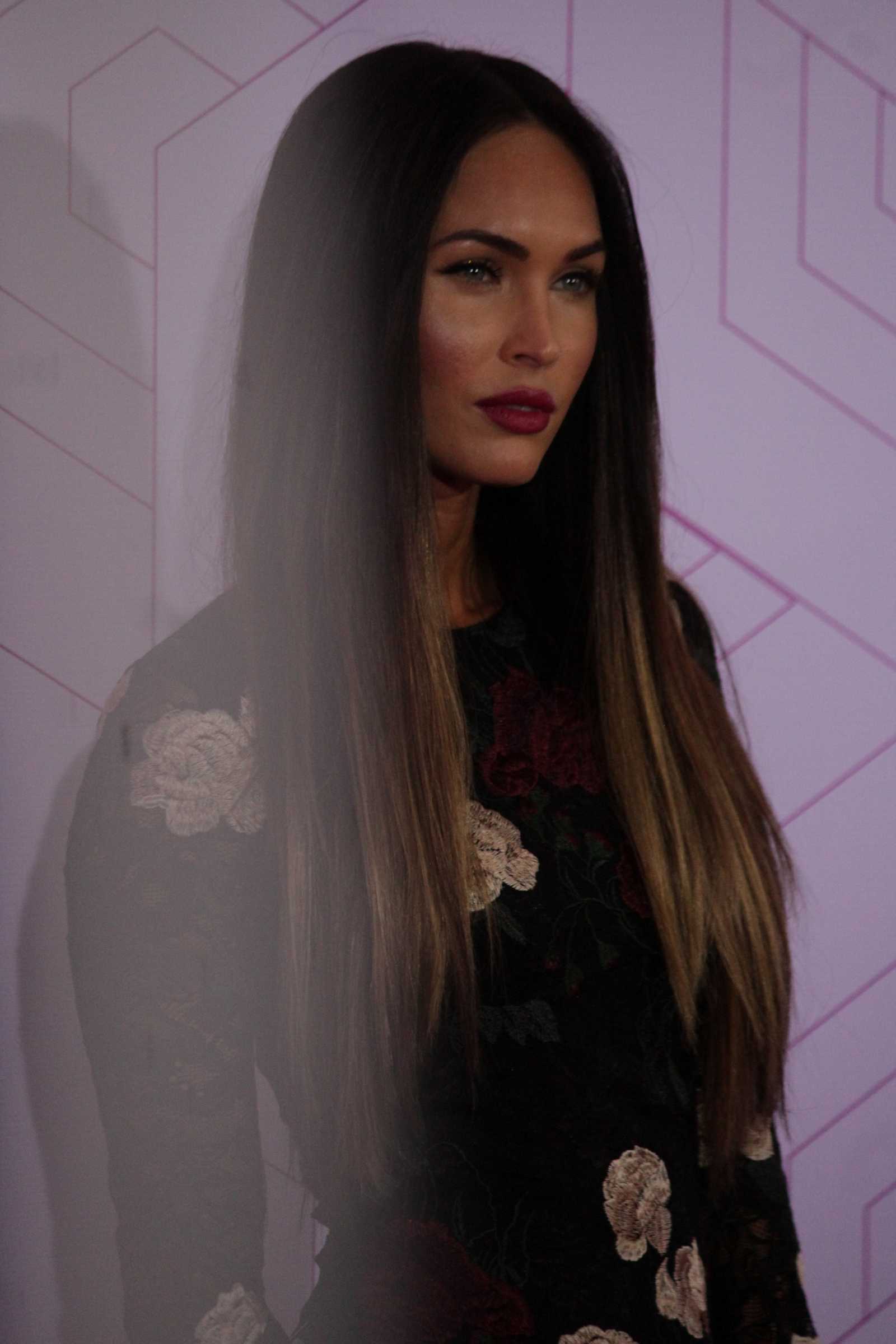 Megan_Fox_-_Fashion_Fest_Kids_AutumnWinter_2017_5BArriving5D_-_September_7-65.jpg