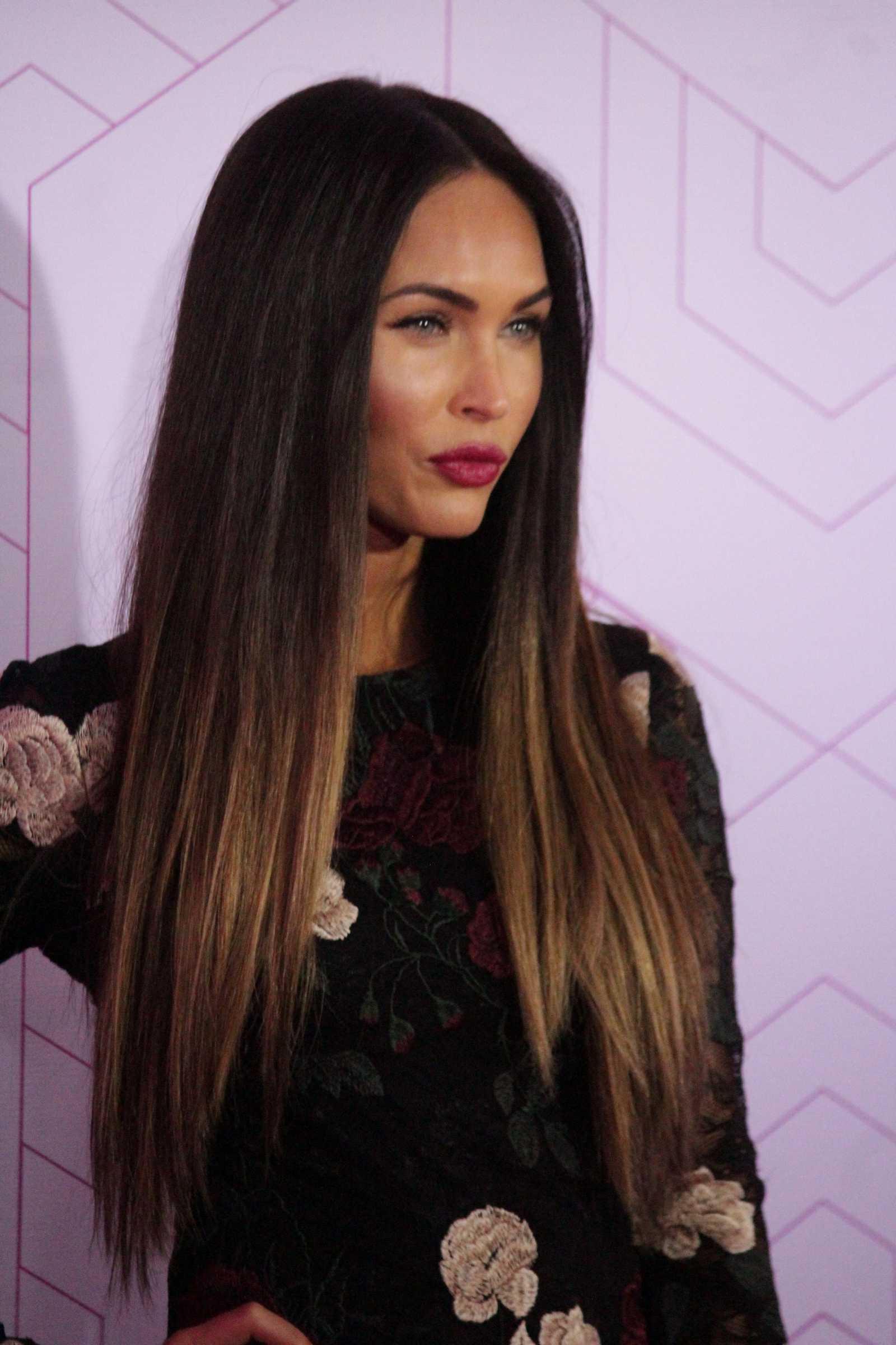 Megan_Fox_-_Fashion_Fest_Kids_AutumnWinter_2017_5BArriving5D_-_September_7-74.jpg