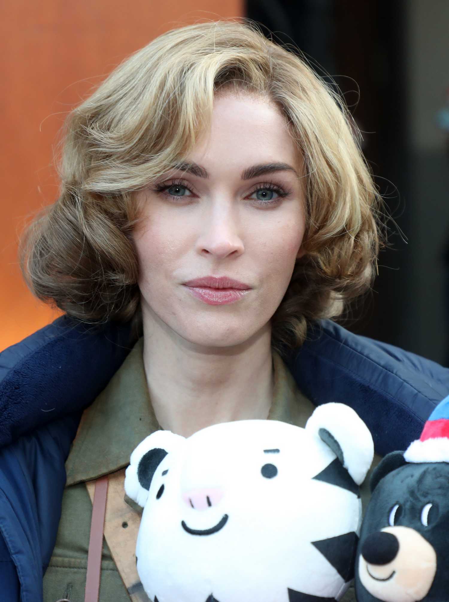 Megan_Fox_-_Filming__The_Battle_of_Jangsari__in_Chuncheon2C_South_Korea_01102018-05.jpg