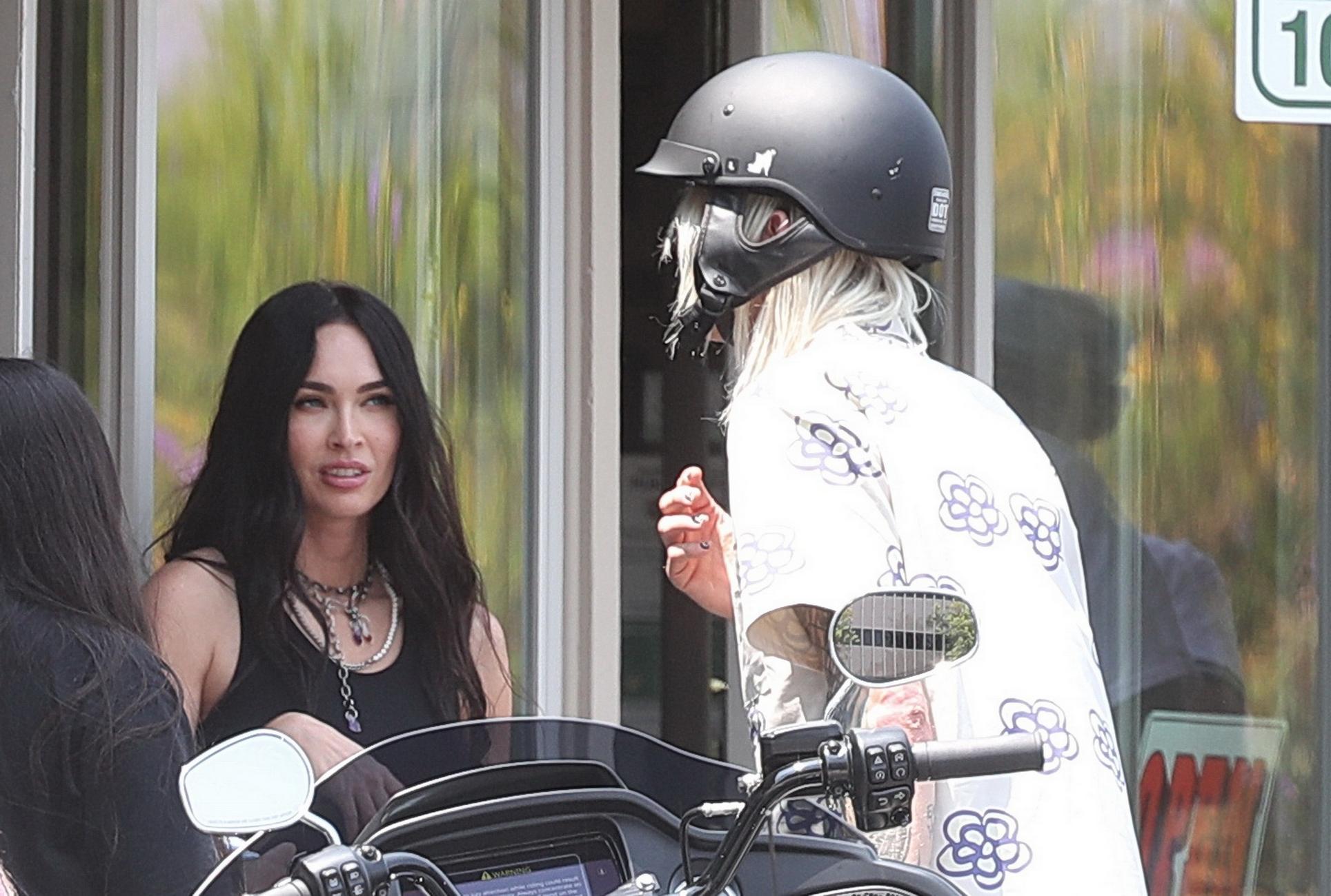 Megan_Fox_-_In_Los_Angeles2C_California__07162021_06.jpg
