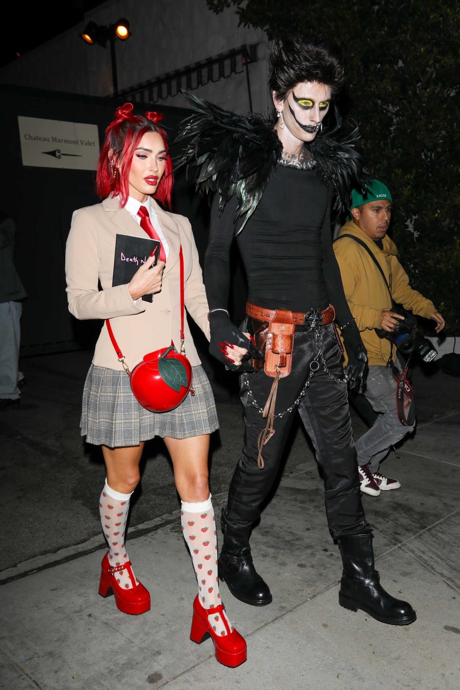Megan_Fox_-_Kendall_Jenner_s_Halloween_party_at_Chateau_Marmont_Birthday_Bash_in_West_Hollywood2C_California_1028202309.jpg