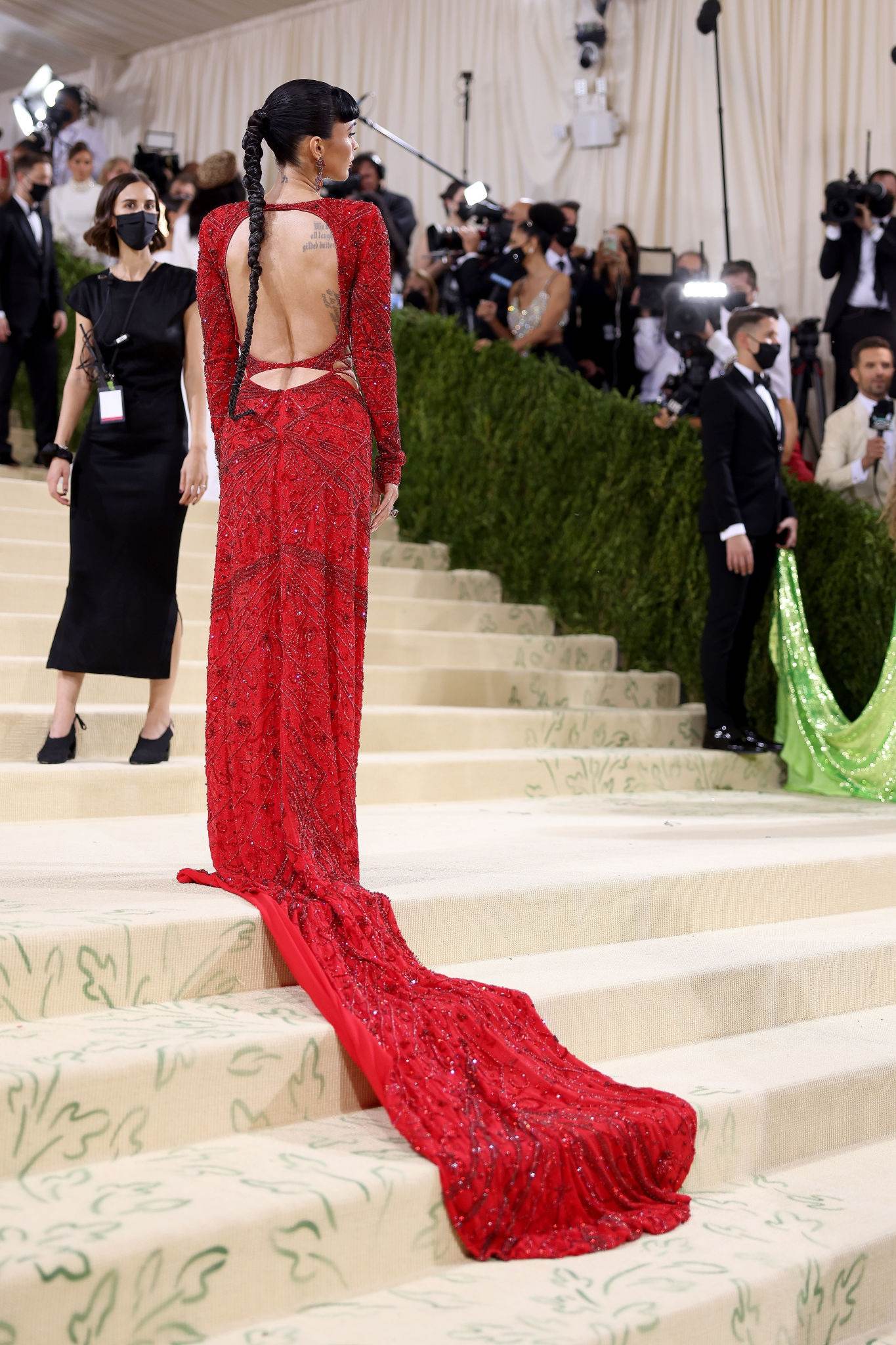 Megan_Fox_-_Met_Gala_Celebrating_In_America_A_Lexicon_Of_Fashion__09132021_00032.jpg