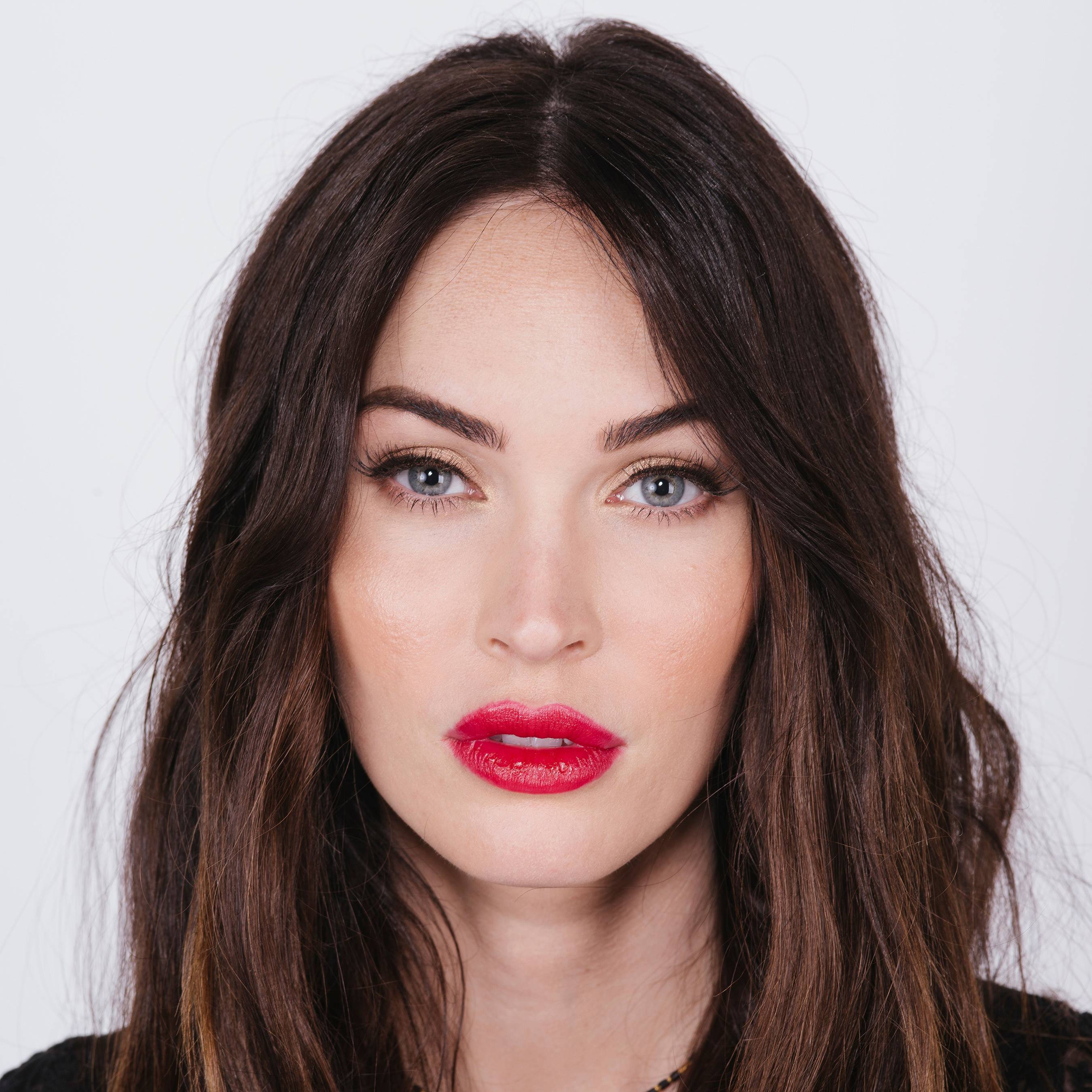 Megan_Fox_-_NY_Times_Photoshoot_2016-11.jpg