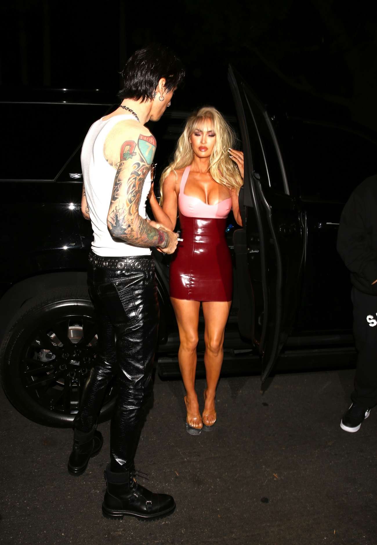 Megan_Fox_-___MGK_arrive_at_the_annual_Casamigos_Halloween_party_in_Beverly_Hills2C_California__1028202201.jpg