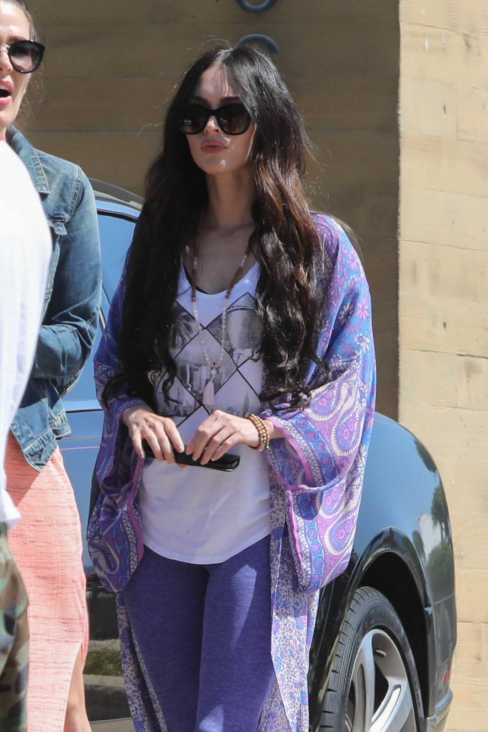 Megan_Fox_-_at_Nobu_in_Malibu_on_May_16-05.jpg