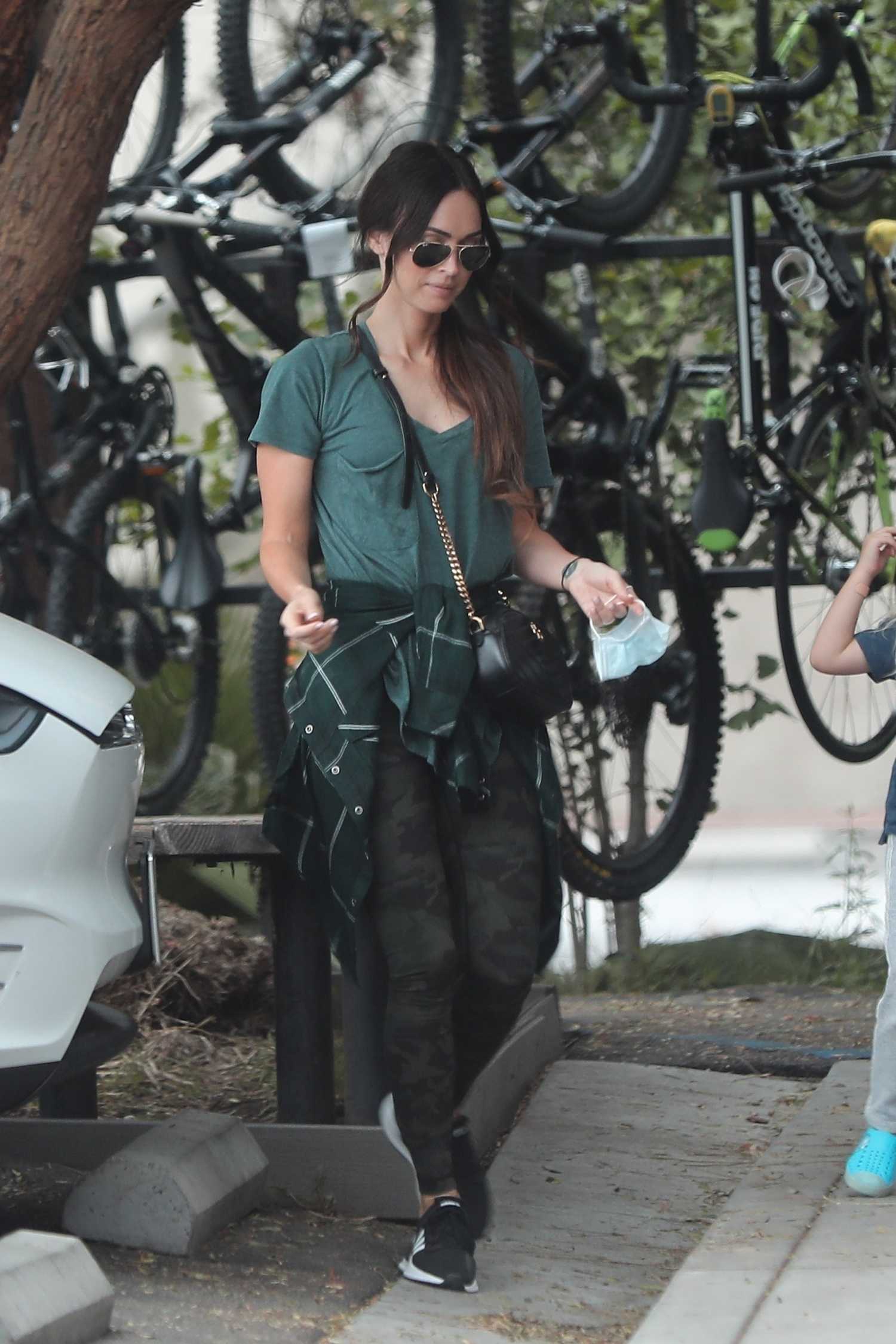 Megan_Fox_-_spends_quality_time_with_her_kids_in_Calabasas2C_California__05292020-02.jpg