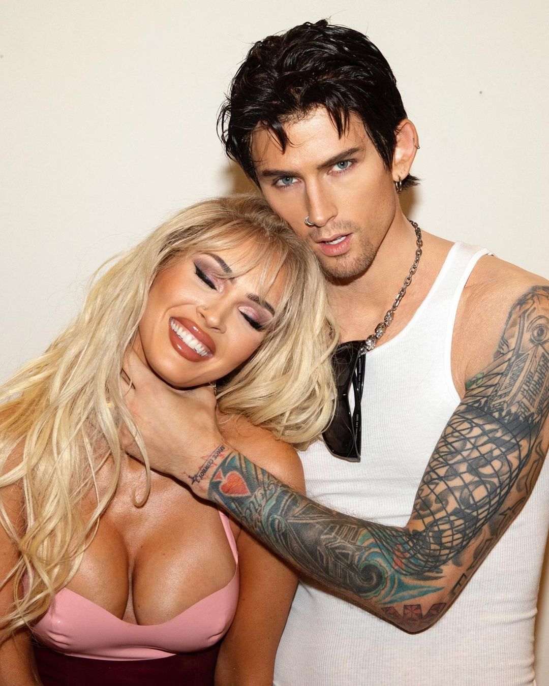 Megan_Fox_Instagram_281429.jpg