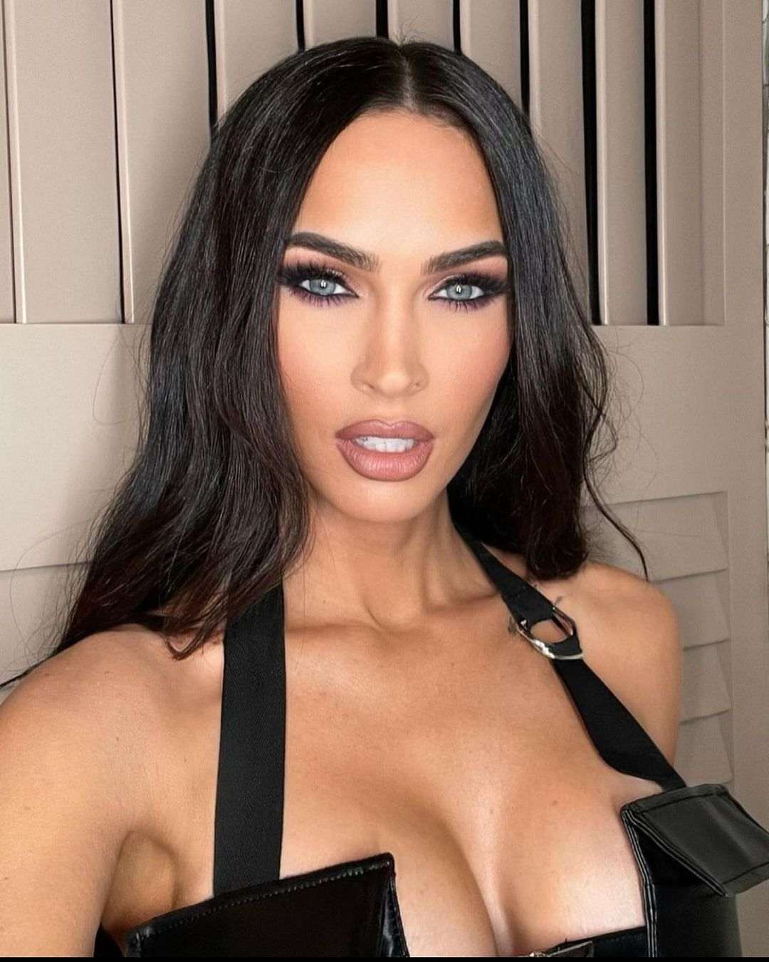 Megan_Fox_Instagram_281829.jpg