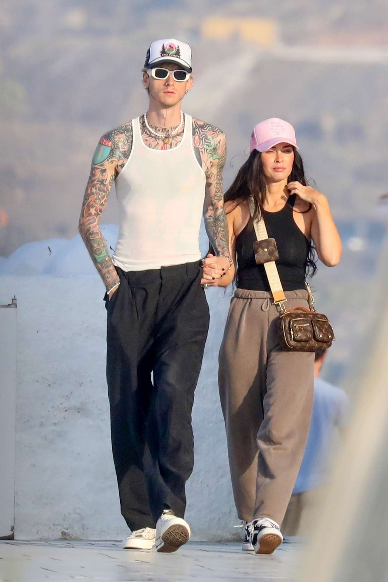 Megan_Fox___MGK_vacationing_together_on_Santorini_island_in_Greece2C_1108202110.jpg