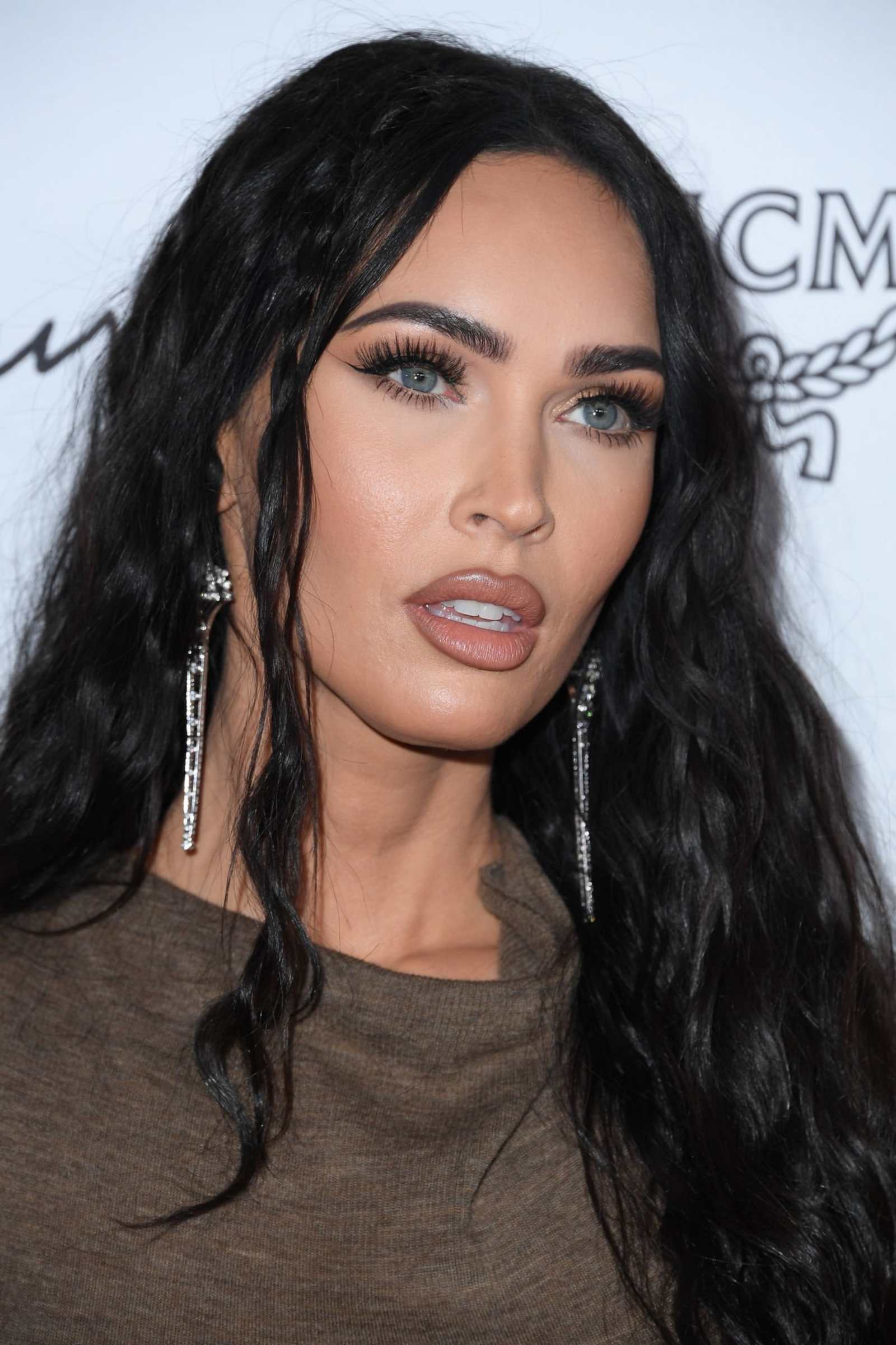 he_Daily_Front_Row_s_6th_Annual_Fashion_Los_Angeles_Awards_-_Arrivals_281329.jpg