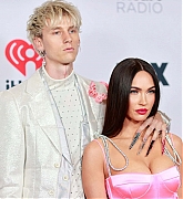 2021_iHeartRadio_Music_Awards_32.jpg