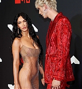Megan_Fox_-_2021_MTV_Video_music_Awards_in_Brooklyn2C_New_York_September_122C_2021_00058.jpg