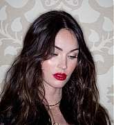 Megan_Fox_-_NY_Times_Photoshoot_2016-04.jpg