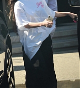 Megan_Fox_-_Out_in_Los_Angeles_June_42C_2021_04.jpg