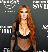 Megan_Fox_-_Sports_Illustrated_swimsuit_launch_event_in_New_York_May_182C_202310.jpg