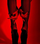 Megan_Fox_-_UNDN_LAQR_Megan_Fox_collection_202204.jpg