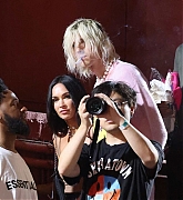 Megan_Fox_-_seen_leaving_Yung_Blud_concert_with_MGK_in_Los_Angeles2C_California__06252021_02~0.jpg