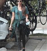 Megan_Fox_-_spends_quality_time_with_her_kids_in_Calabasas2C_California__05292020-04.jpg